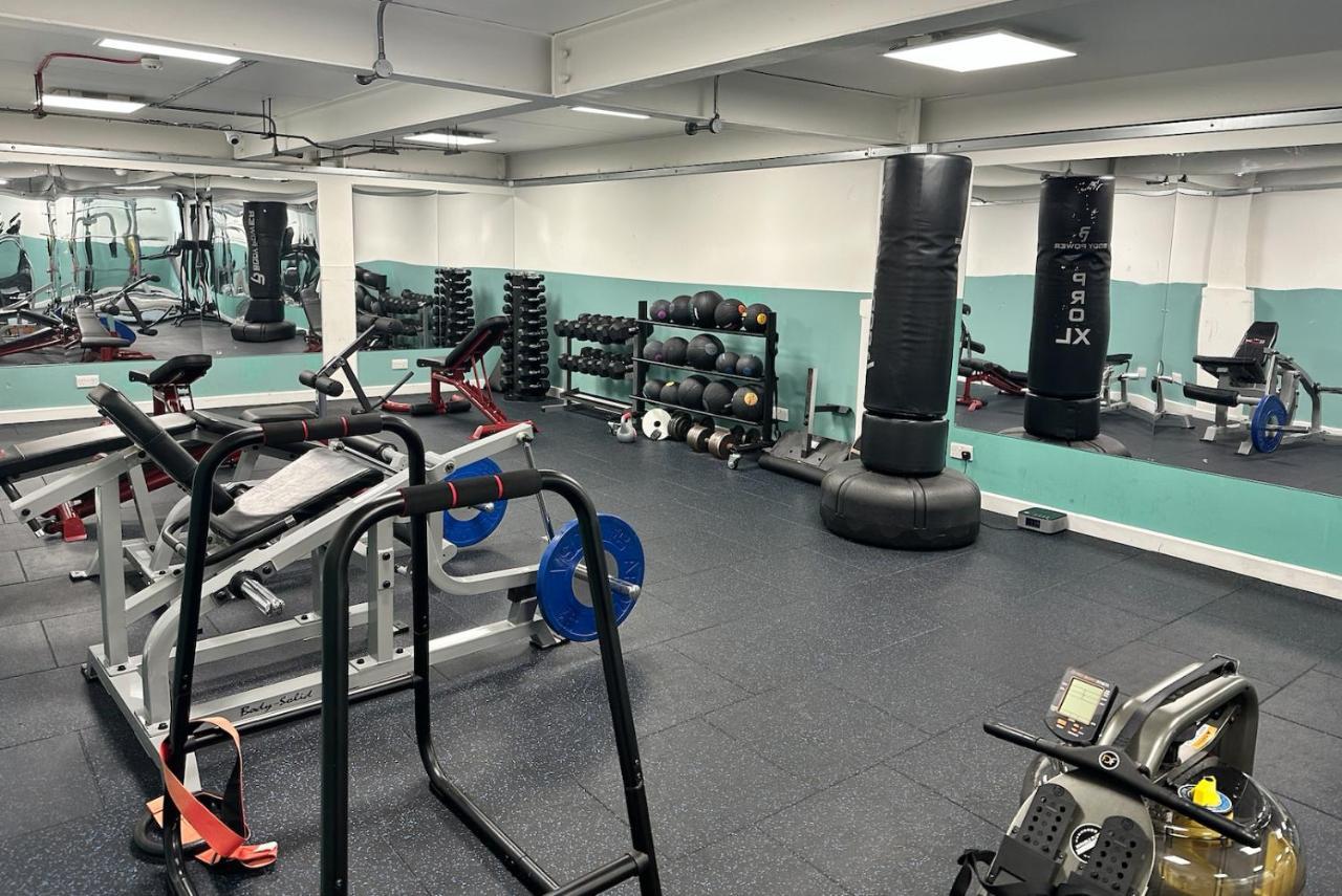 Circa17- Entire Apt, Free Parking, Gym, City Central & Free Netflix Bracknell Luaran gambar
