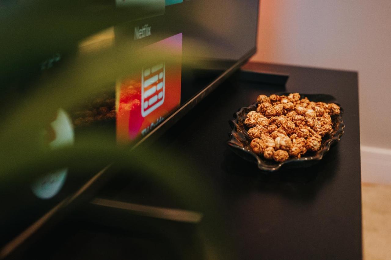 Circa17- Entire Apt, Free Parking, Gym, City Central & Free Netflix Bracknell Luaran gambar